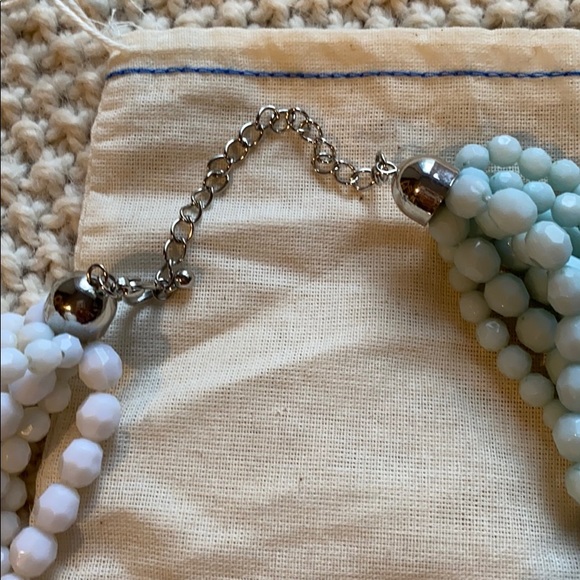 Anthropologie beaded necklace EUC - Picture 3 of 4